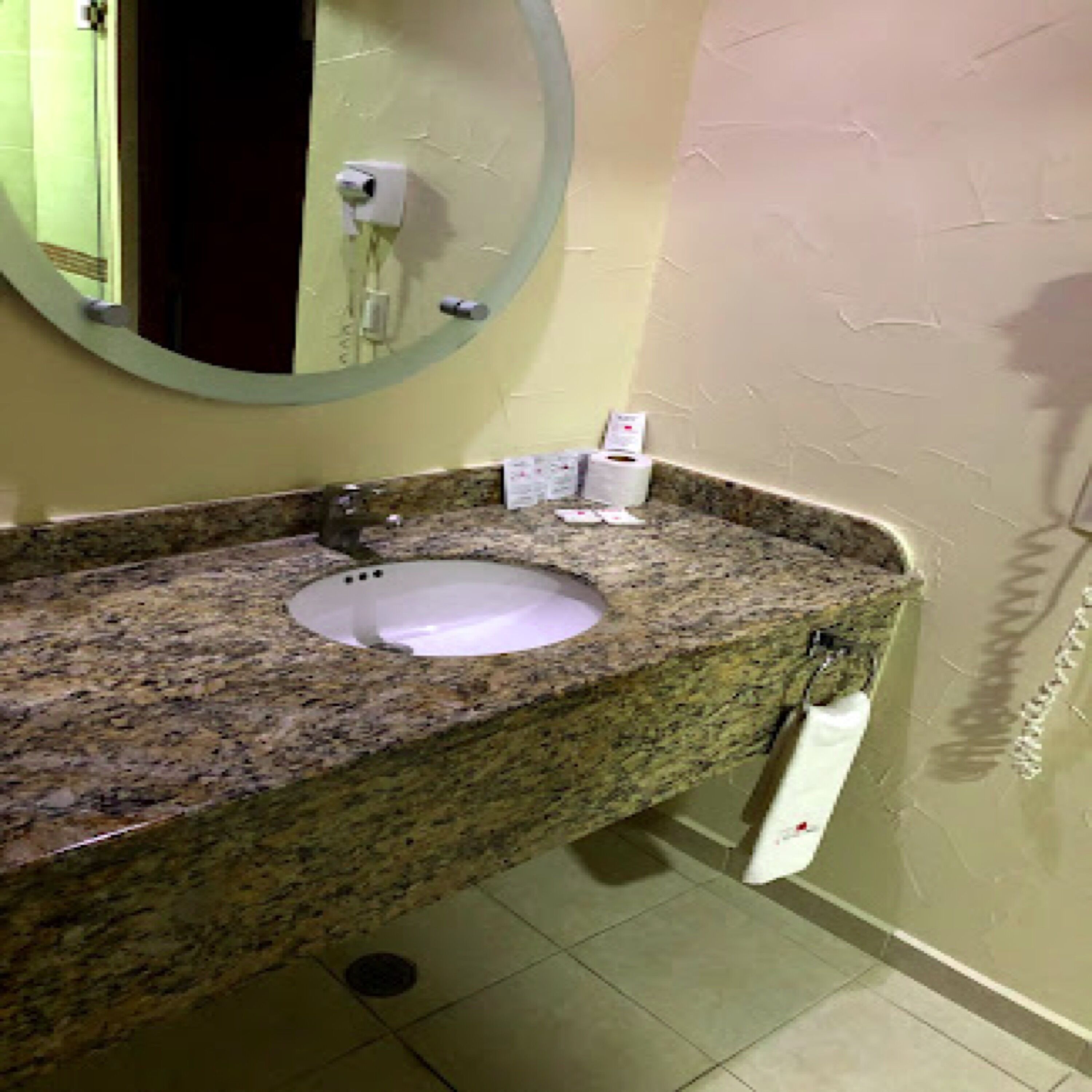 Hm Hotel Y Suites Plaza