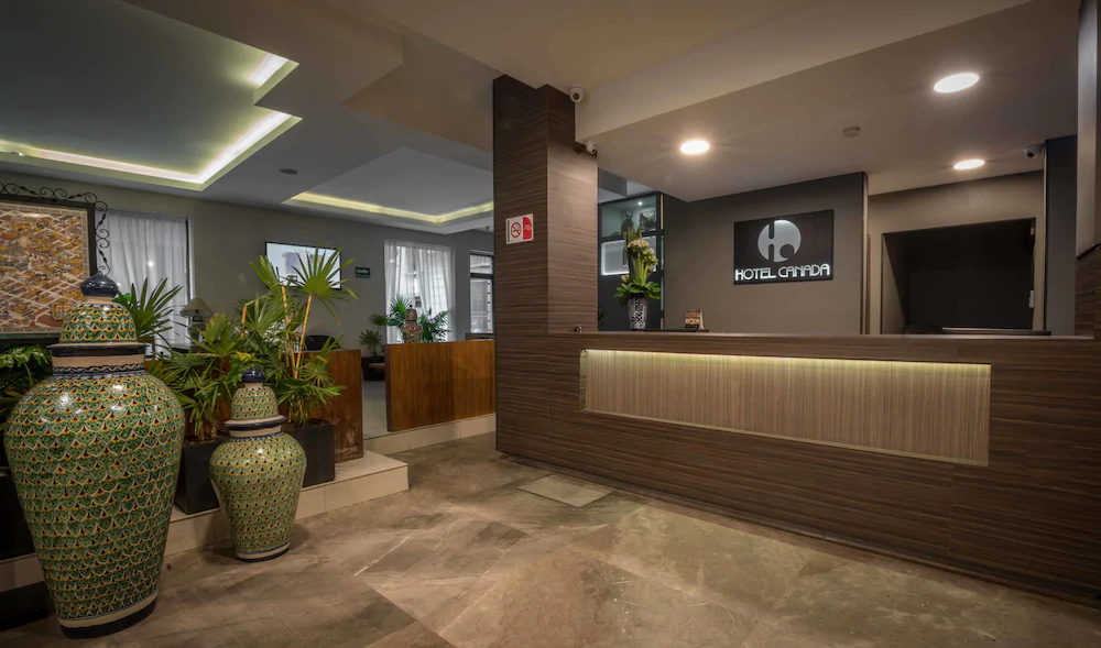 Hotel Canada