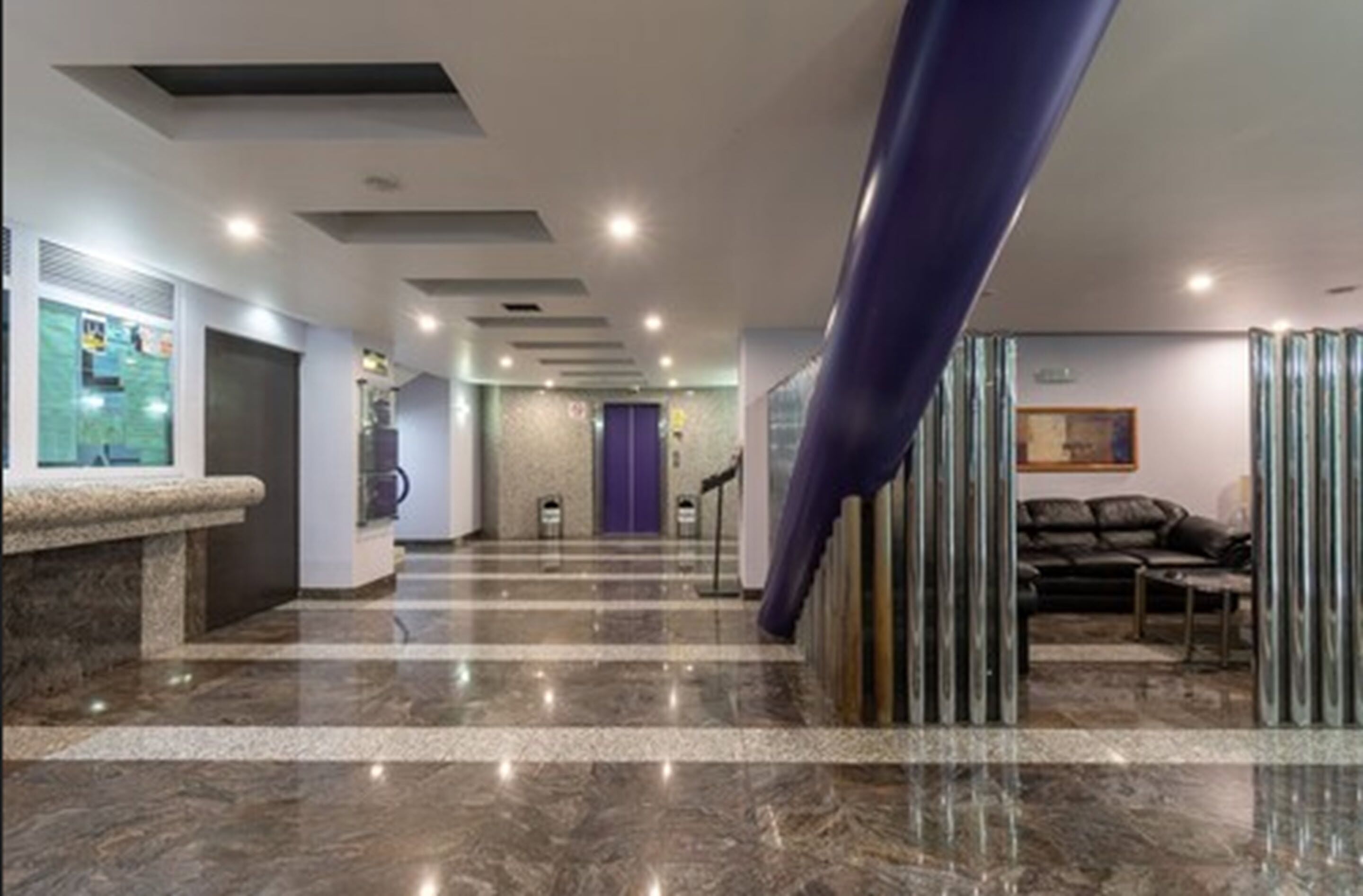 Hotel Embassy