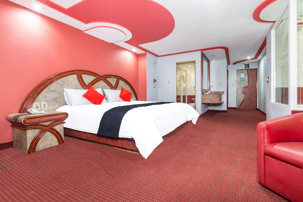 Hotel Estrella de Oriente by OYO Rooms