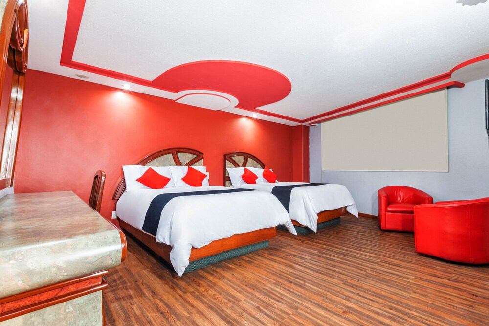 Hotel Estrella de Oriente by OYO Rooms