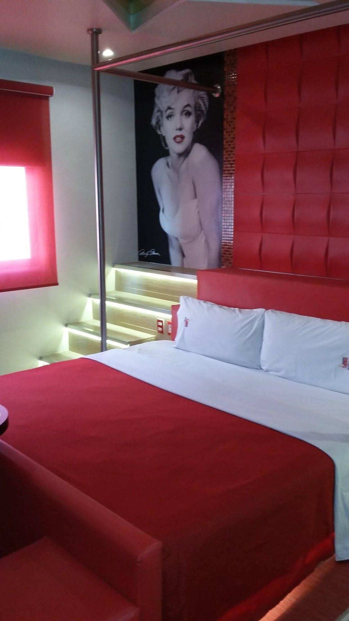 Hotel Hollywood