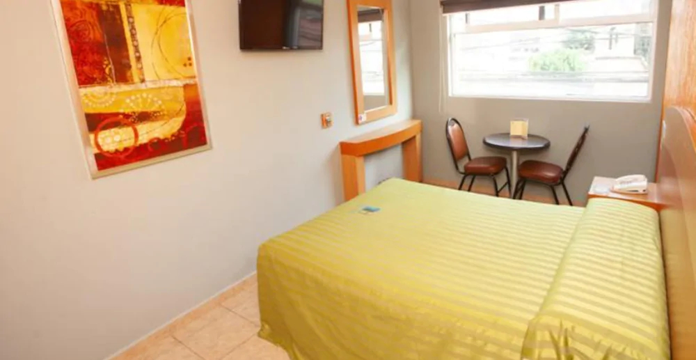 Hotel Lira