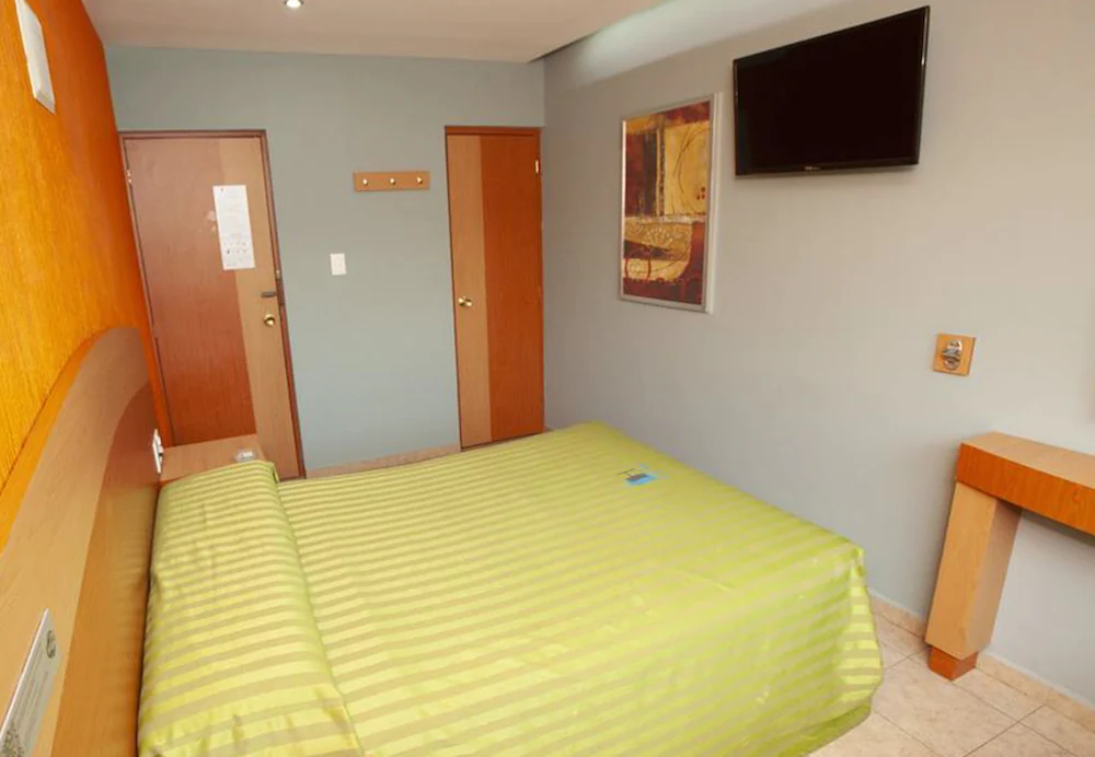 Hotel Lira