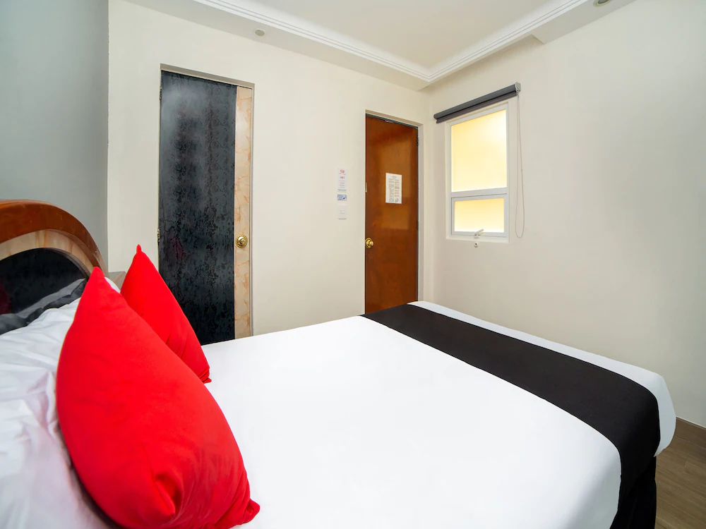 Hotel Monarca