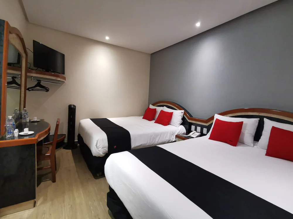 Hotel Monarca