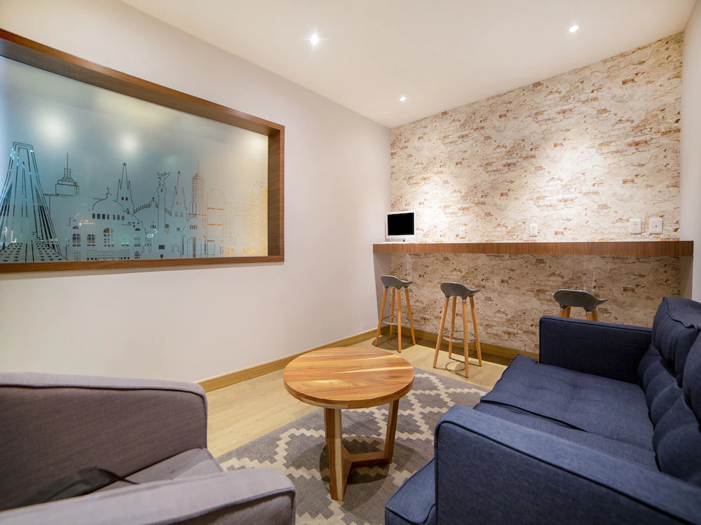 Hotel Monarca