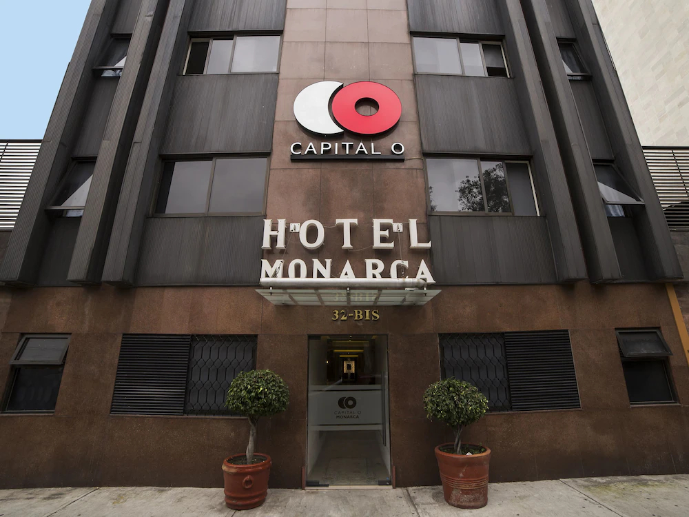 Hotel Monarca