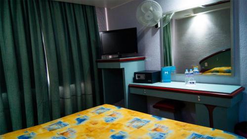 Hotel Muy-Adults-Only