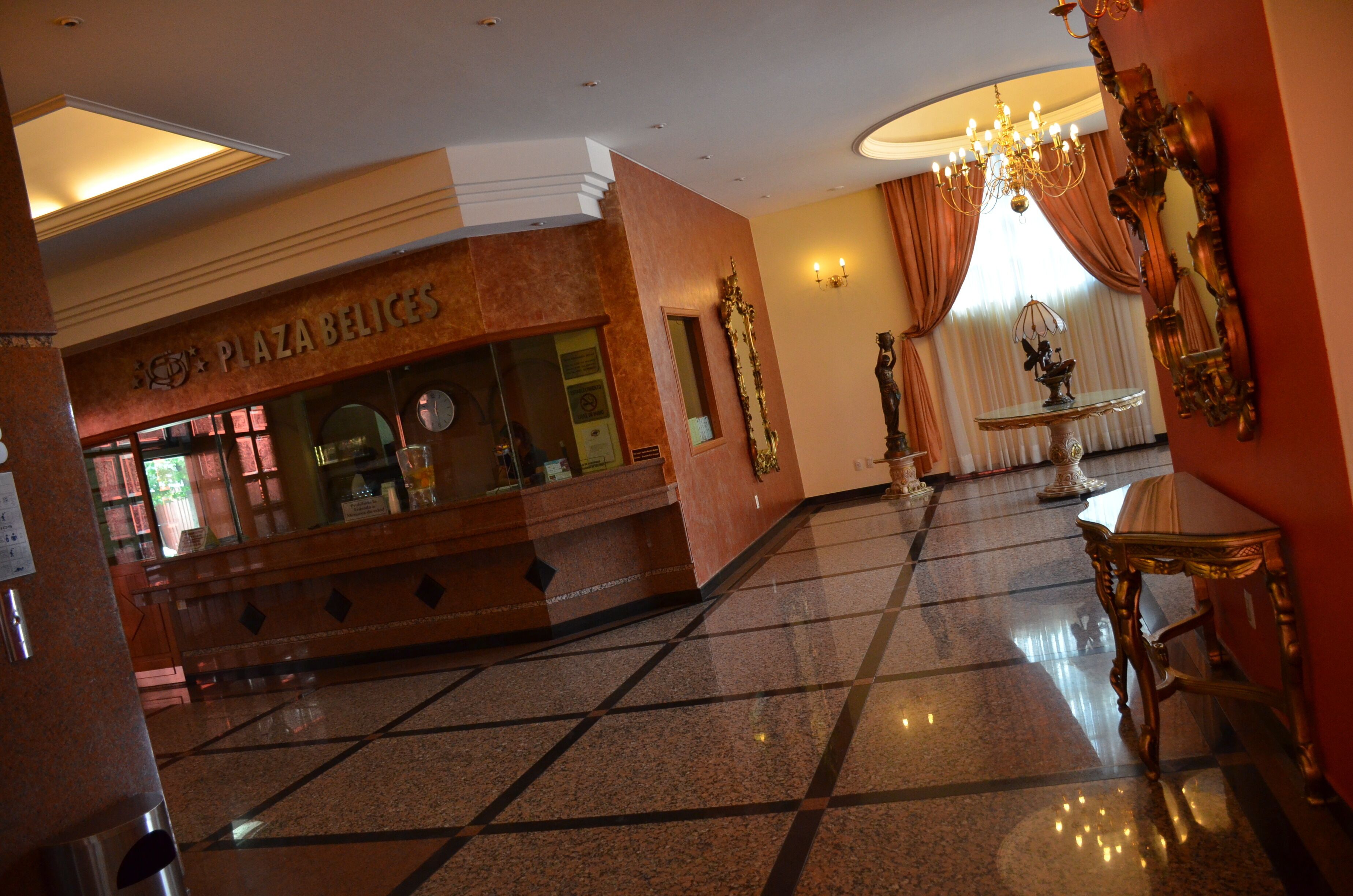 Hotel Plaza Belices
