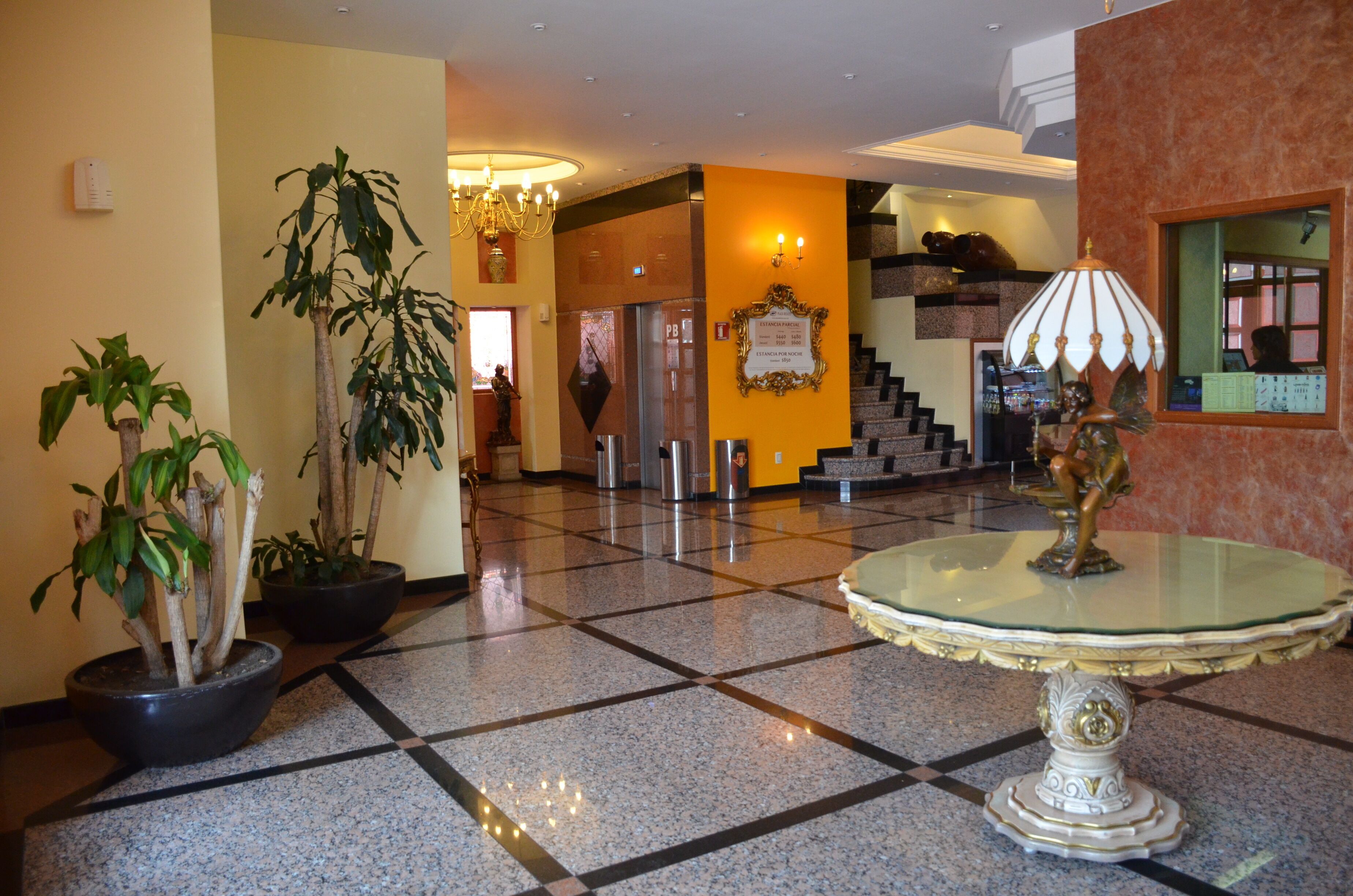 Hotel Plaza Belices