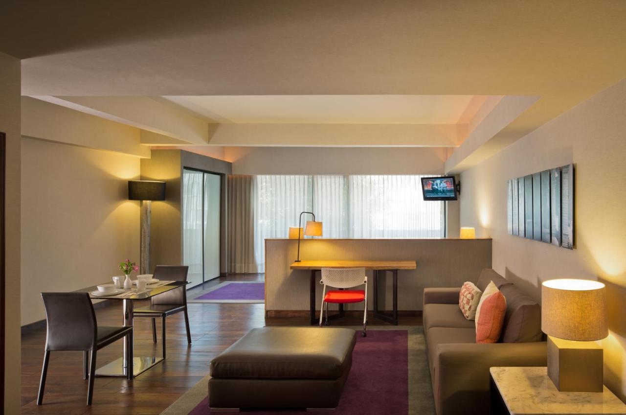 Las Suites