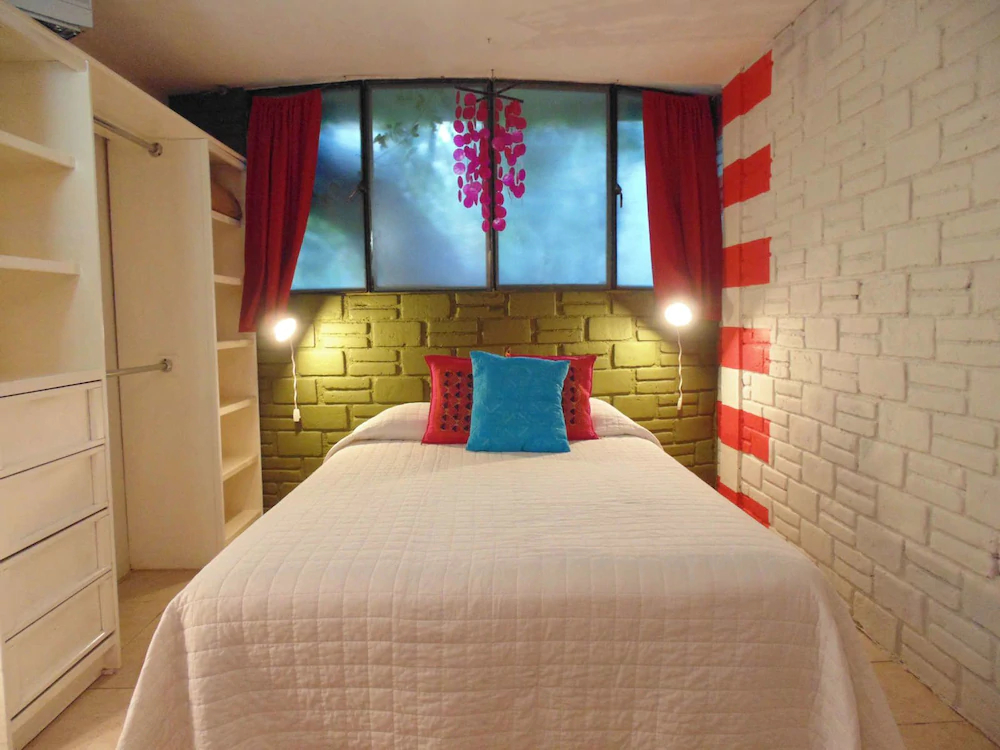 Coyotito Beds Coyoacan
