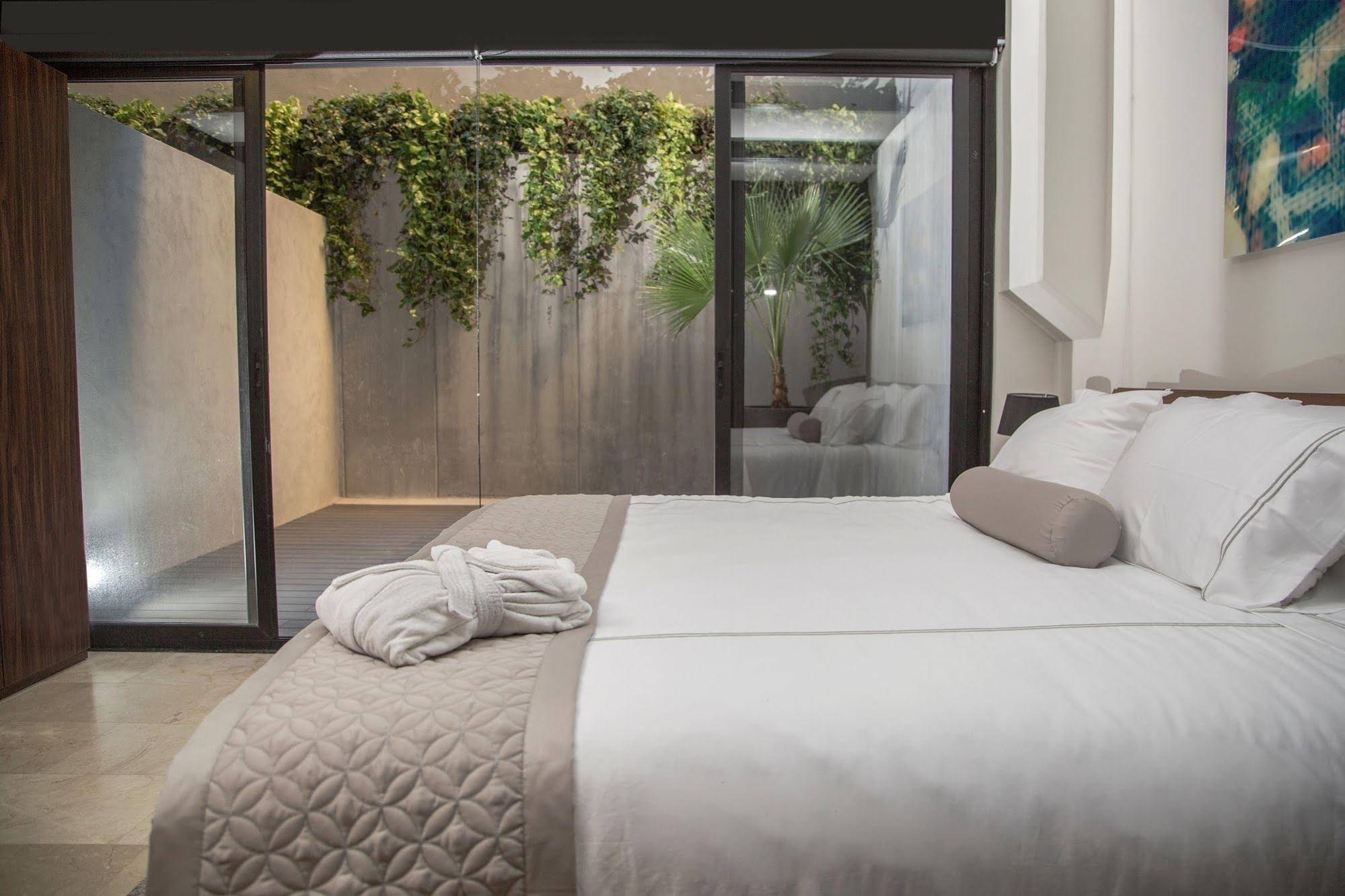 Mx Grand Suites