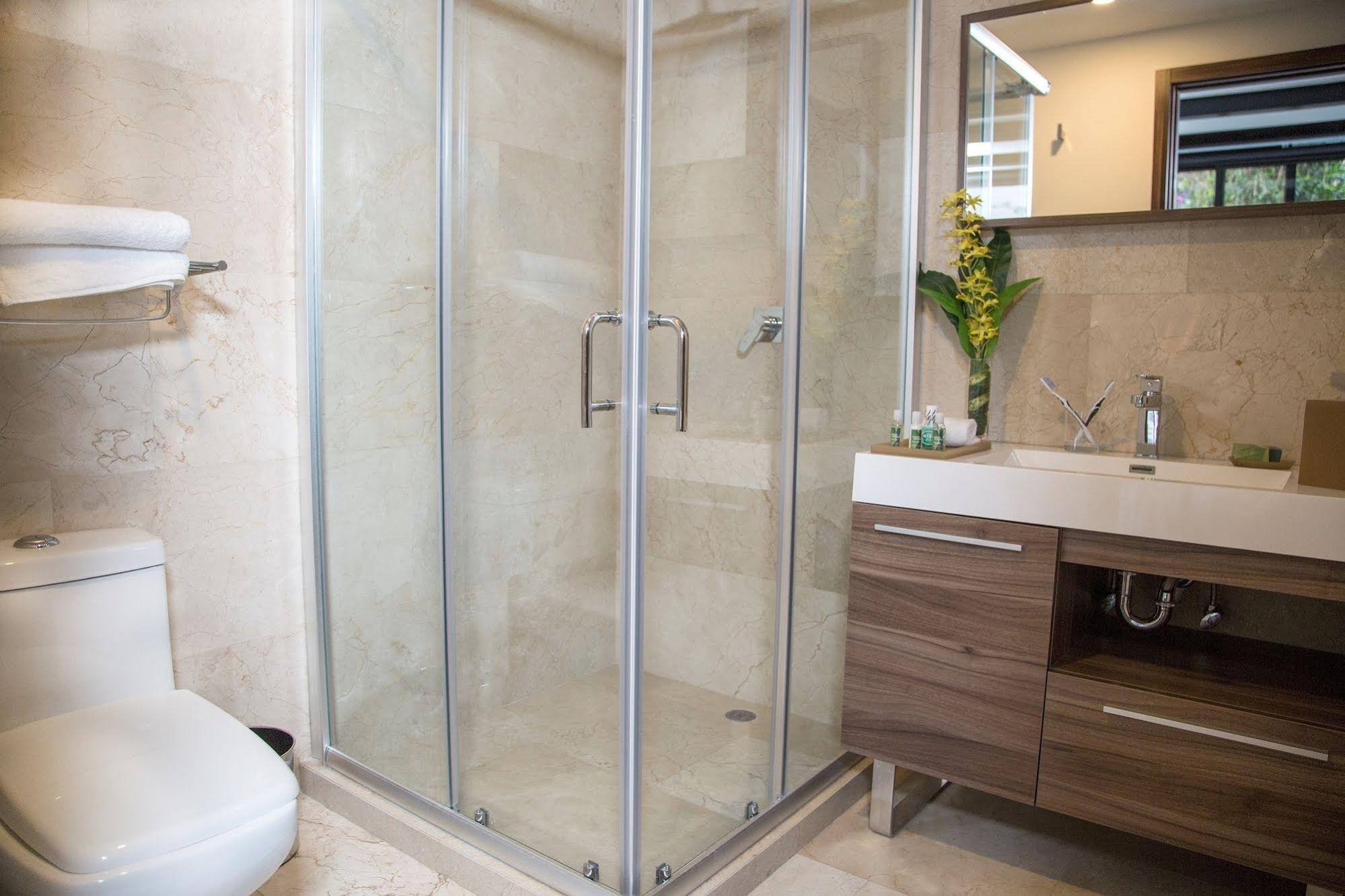 Mx Grand Suites