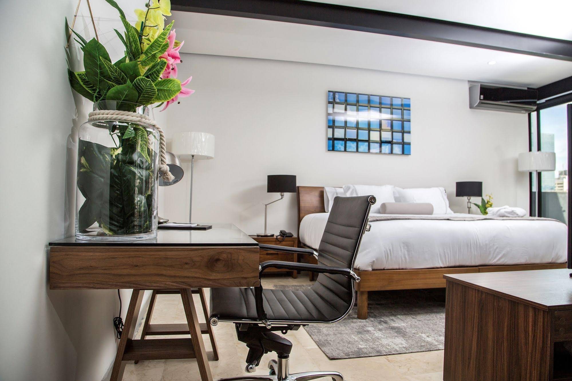 Mx Grand Suites