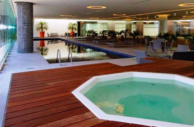 Plaza Suites