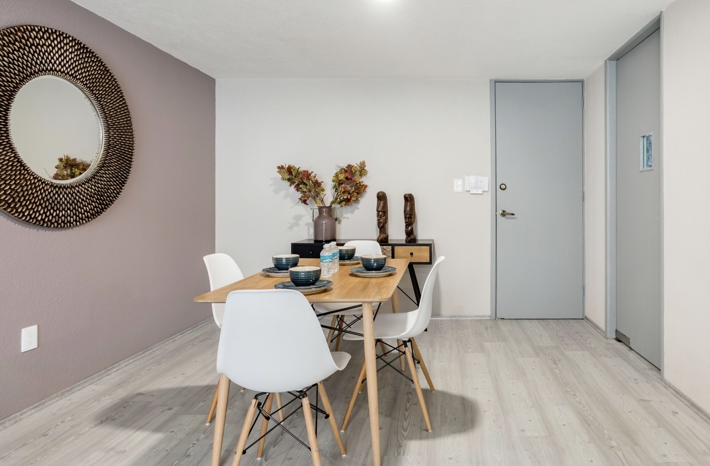 Pomona Apartments by Daju