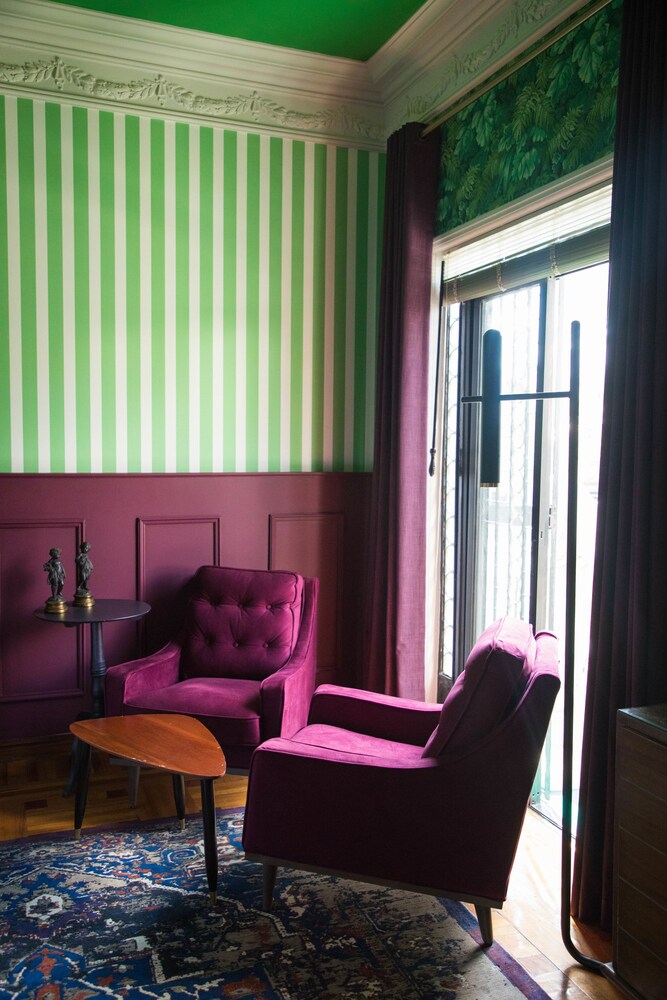 Pug Seal Anatole France