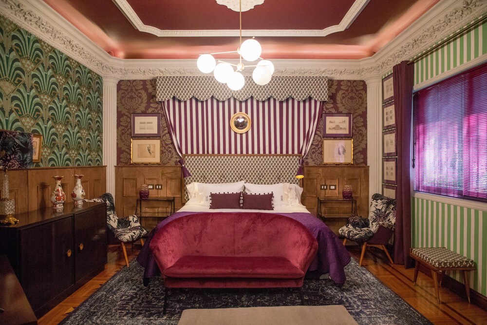 Pug Seal Anatole France