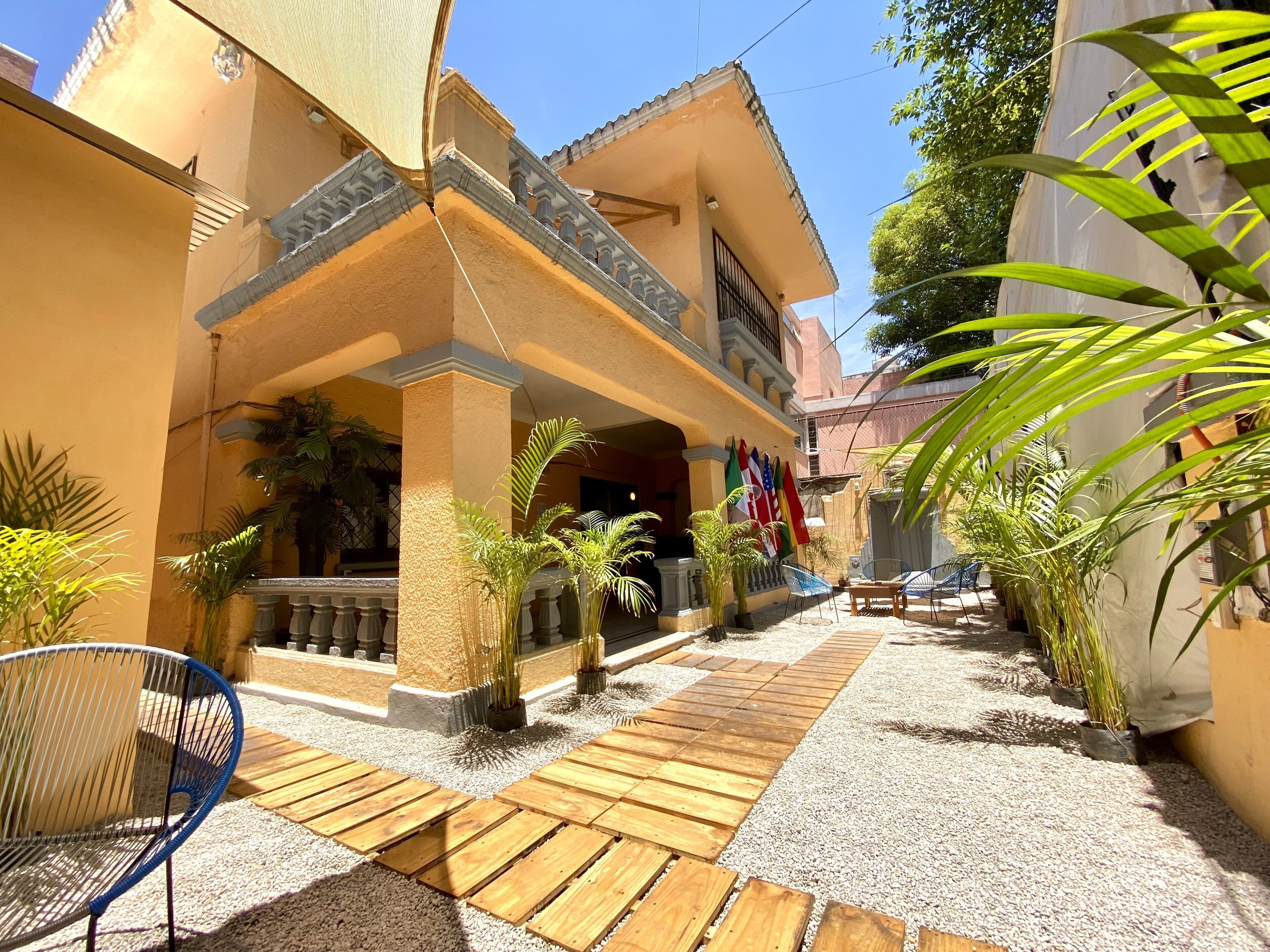 Roomies Hostel Centro Medico