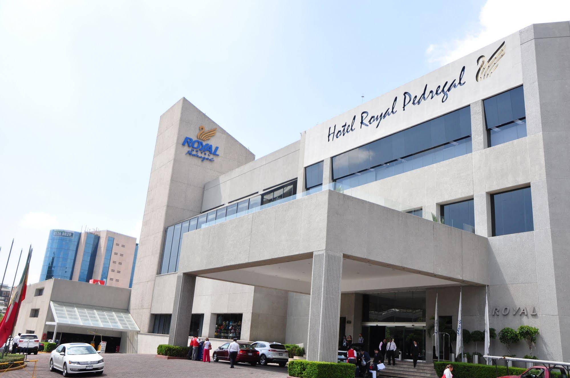 Royal Pedregal