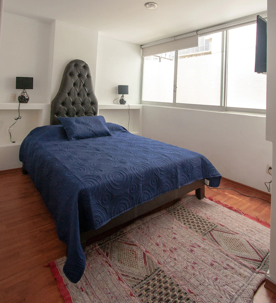 Shakespeare Apartment
