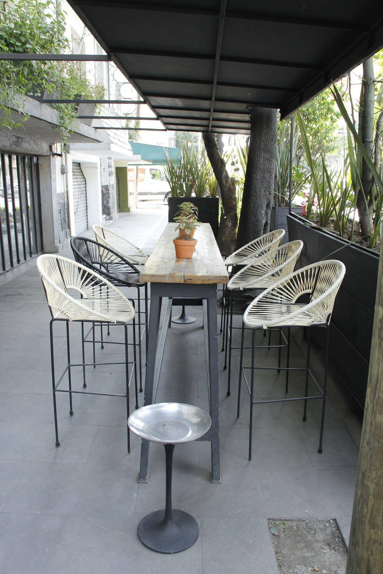 Stayinn Barefoot Condesa