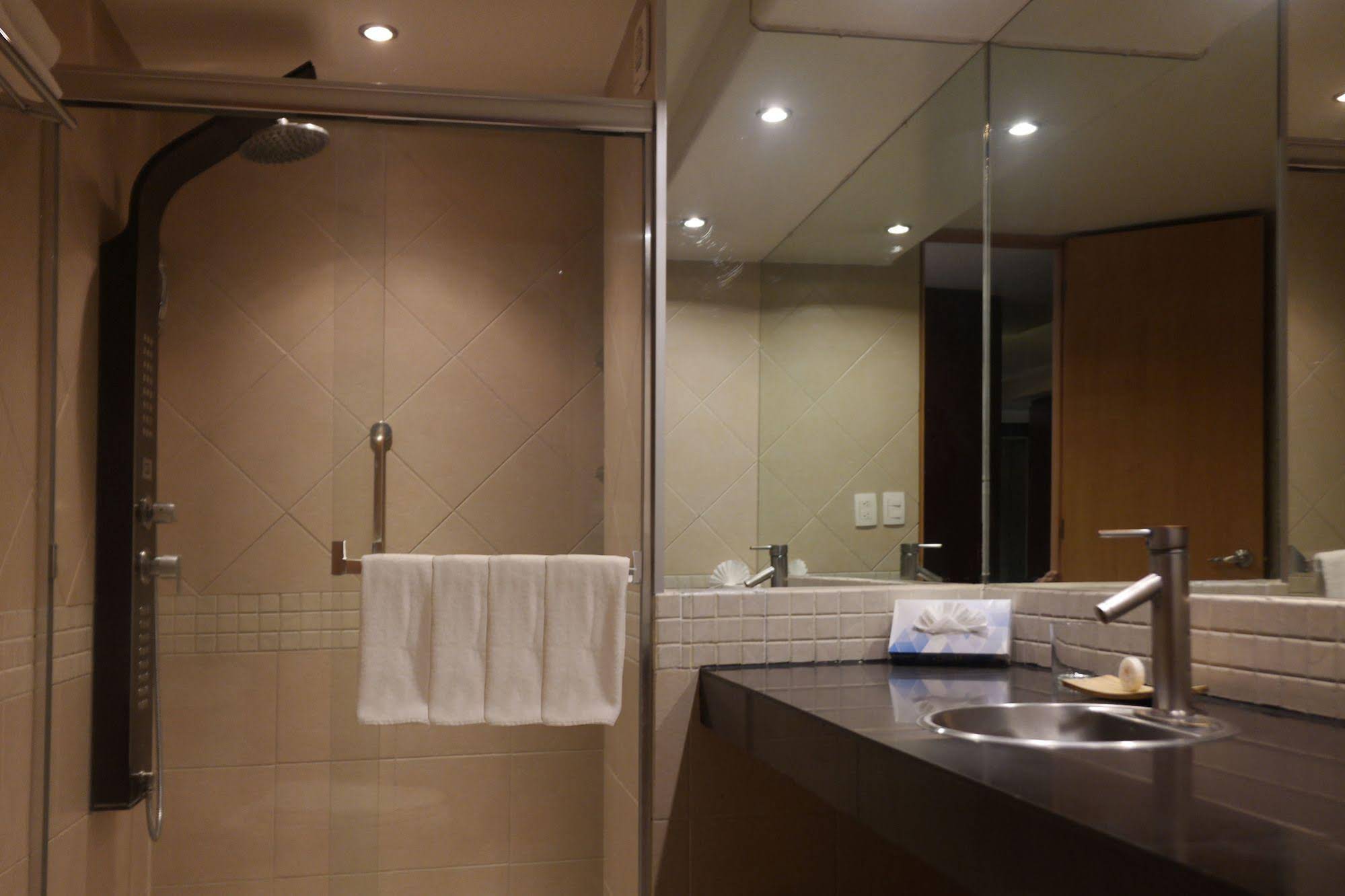 Suites Capri – Reforma 410