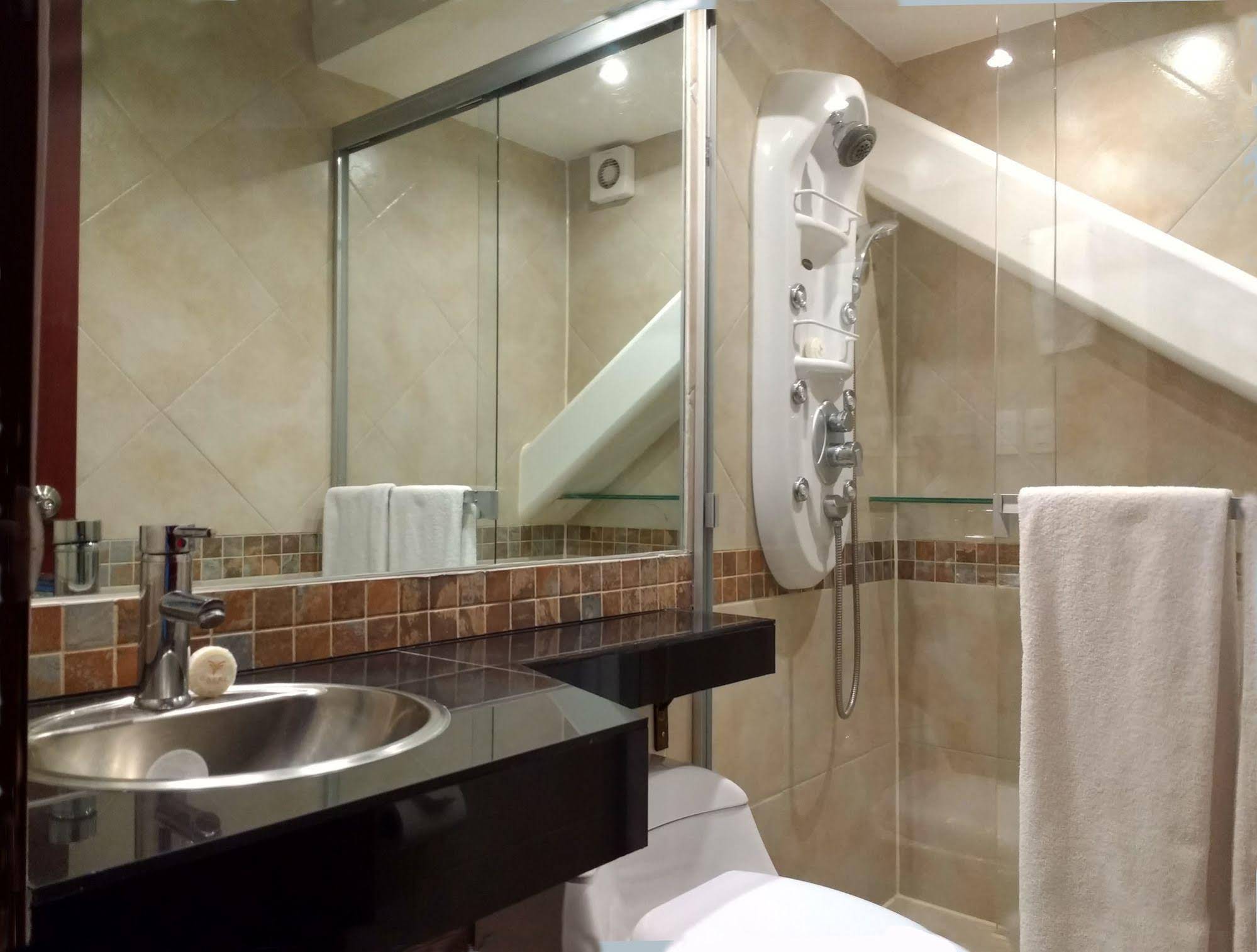 Suites Capri - Reforma Ángel 380