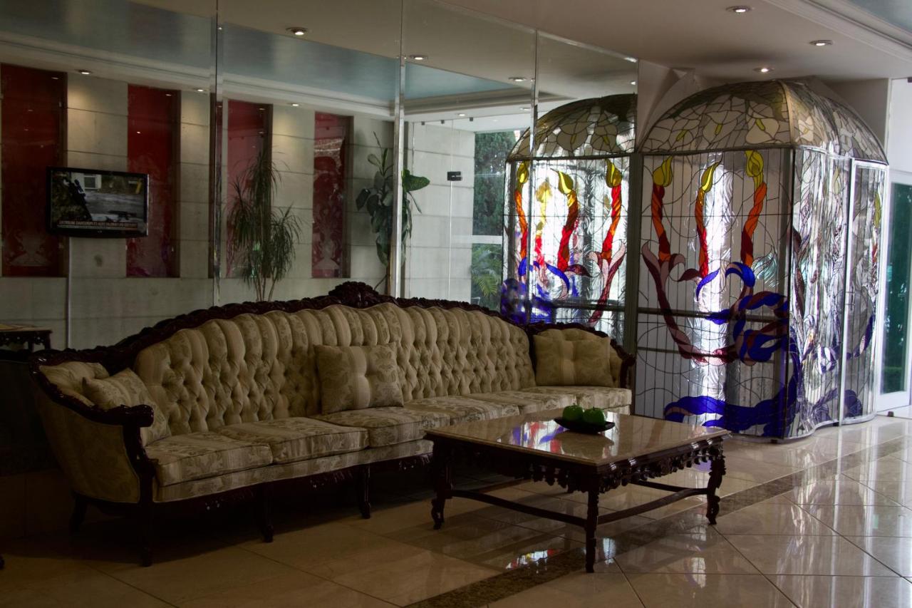 Suites Hipolito Taine