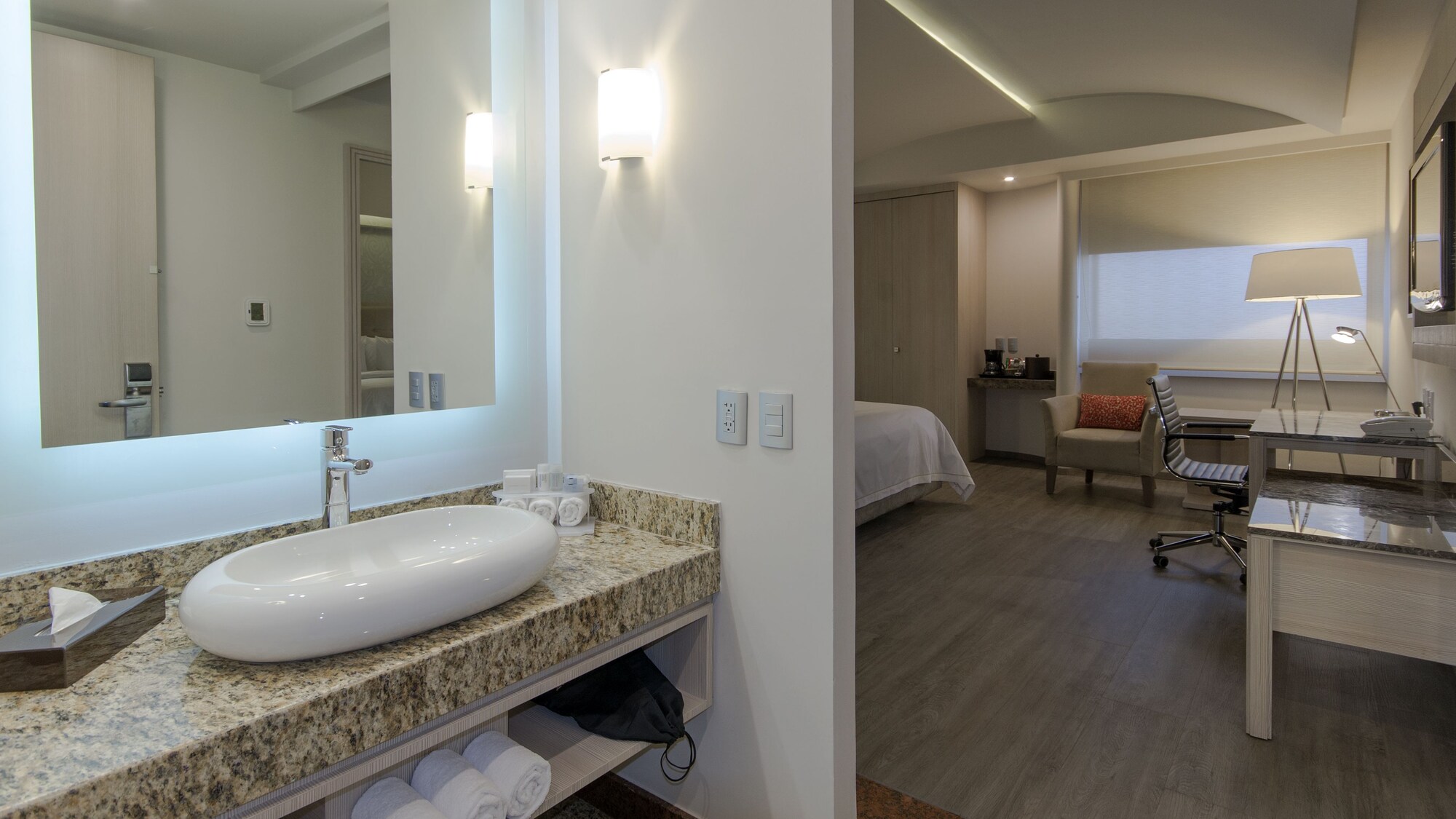 Holiday Inn Express Mexico - Toreo