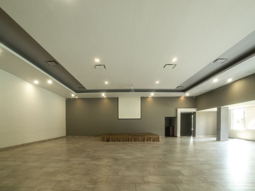 Las Iglesias by OYO Rooms