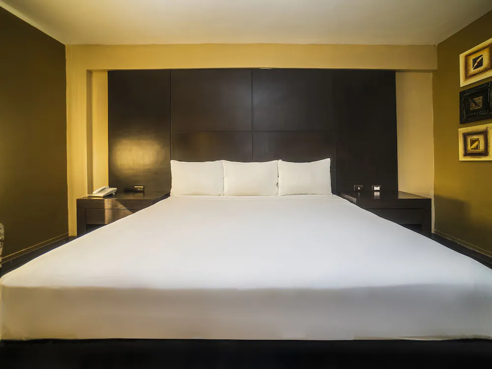 Las Iglesias by OYO Rooms