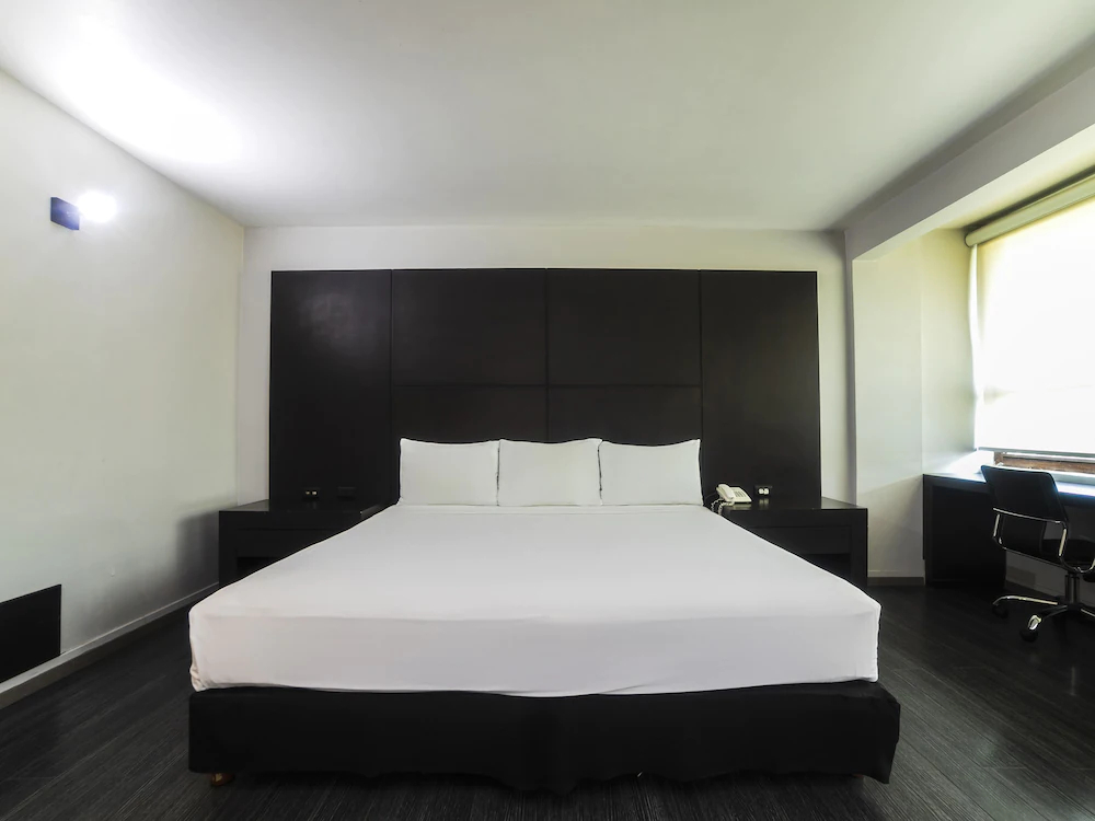 Las Iglesias by OYO Rooms