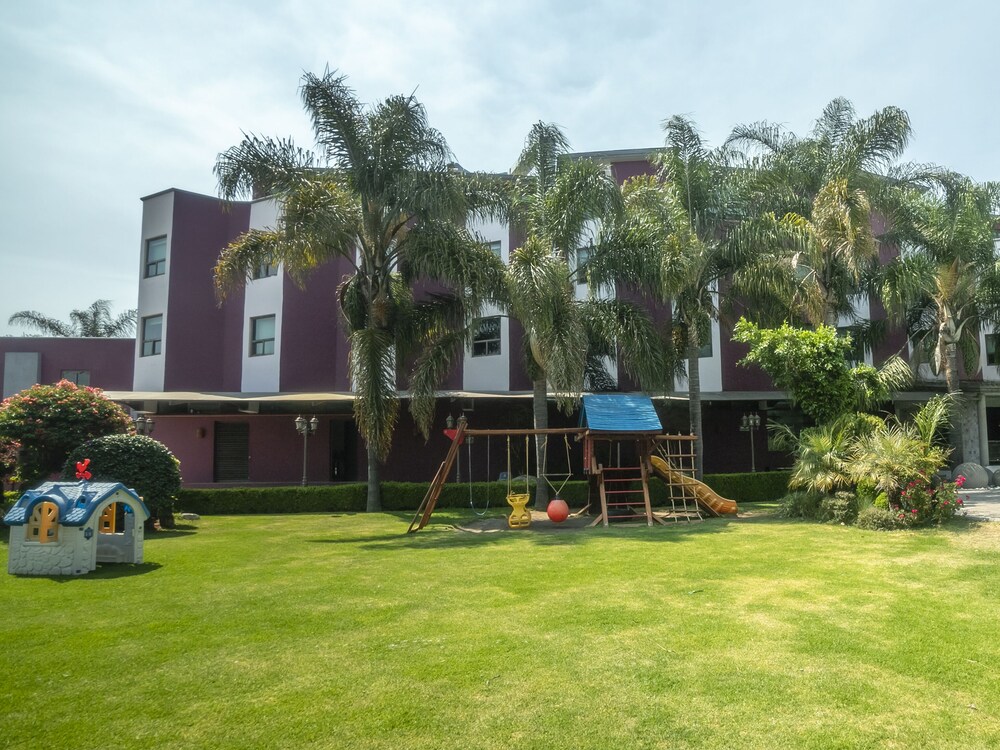 Las Iglesias by OYO Rooms