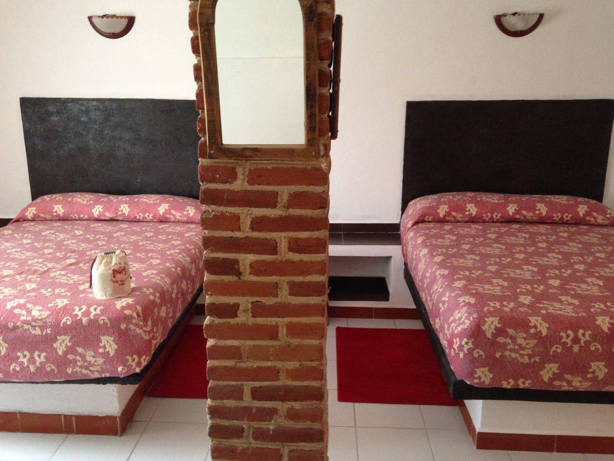 Ayenda Mesón Del Río