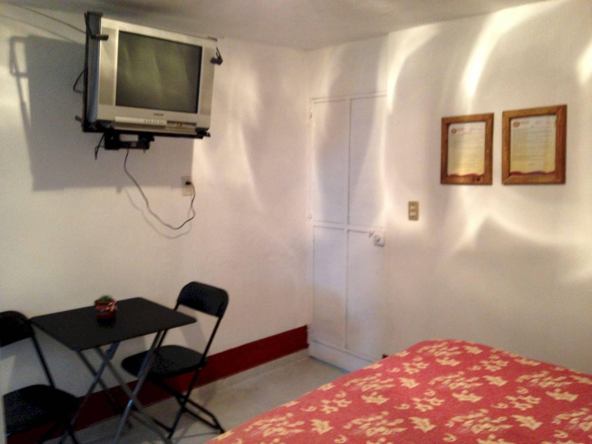 Ayenda Mesón Del Río