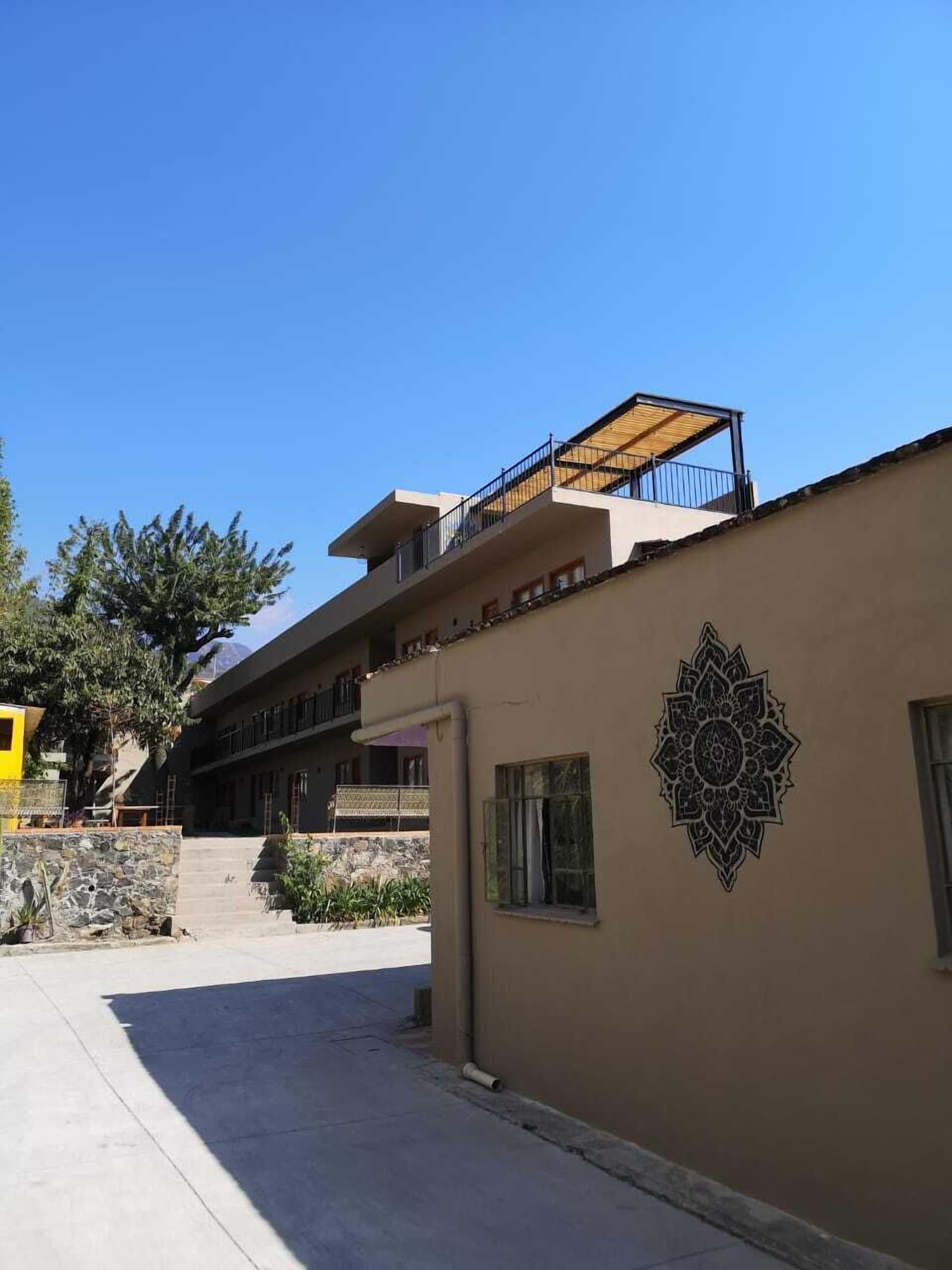 Artesanos 11 by Rotamundos