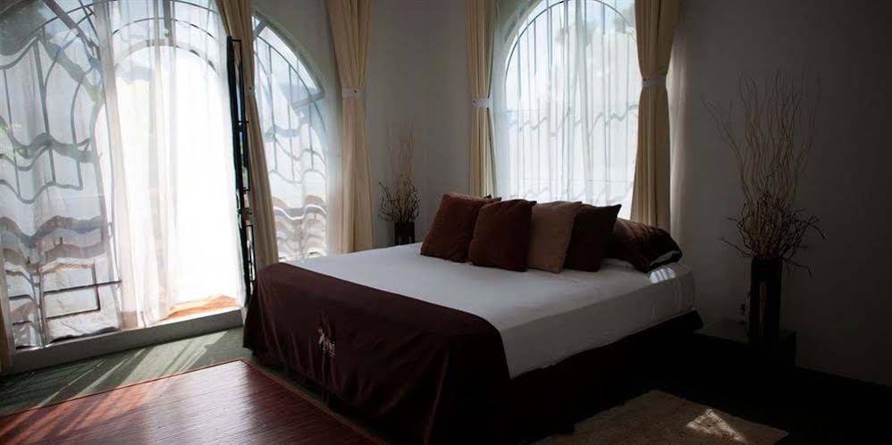 Colibri Hotel B&B