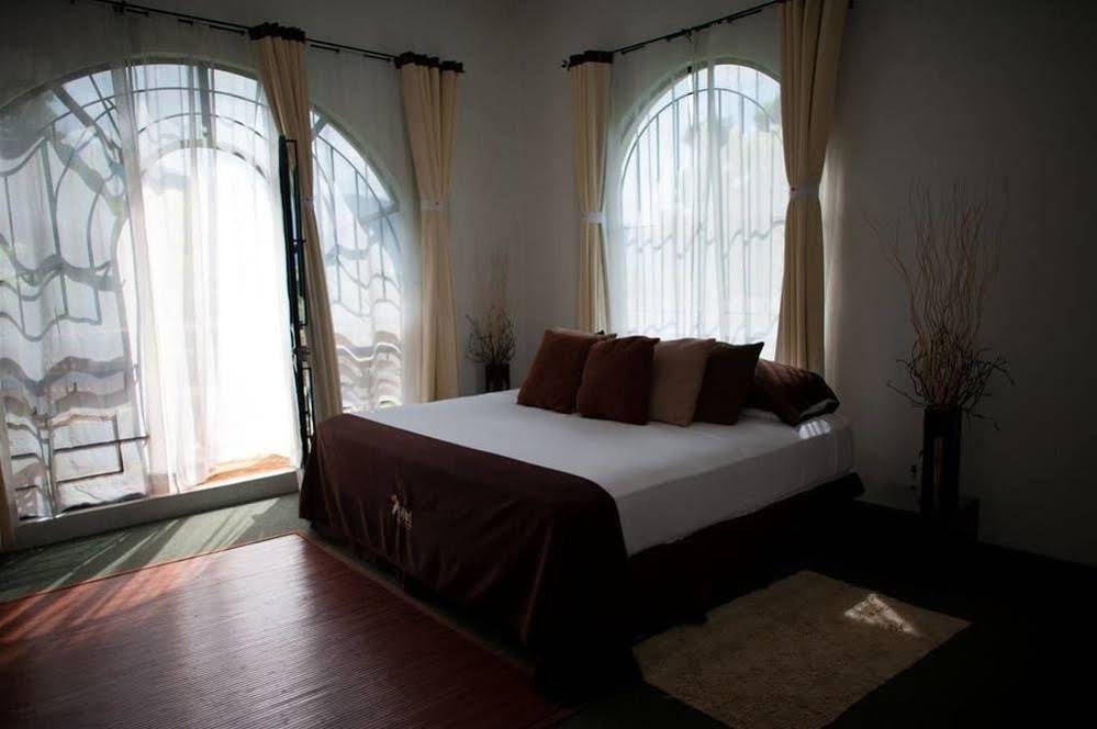 Colibri Hotel B&B