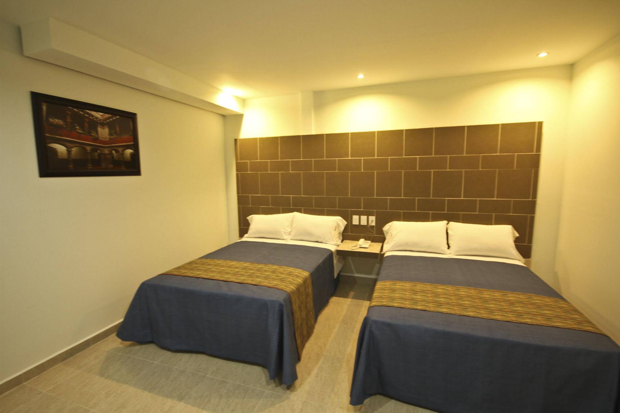 First Inn Hotel & Business