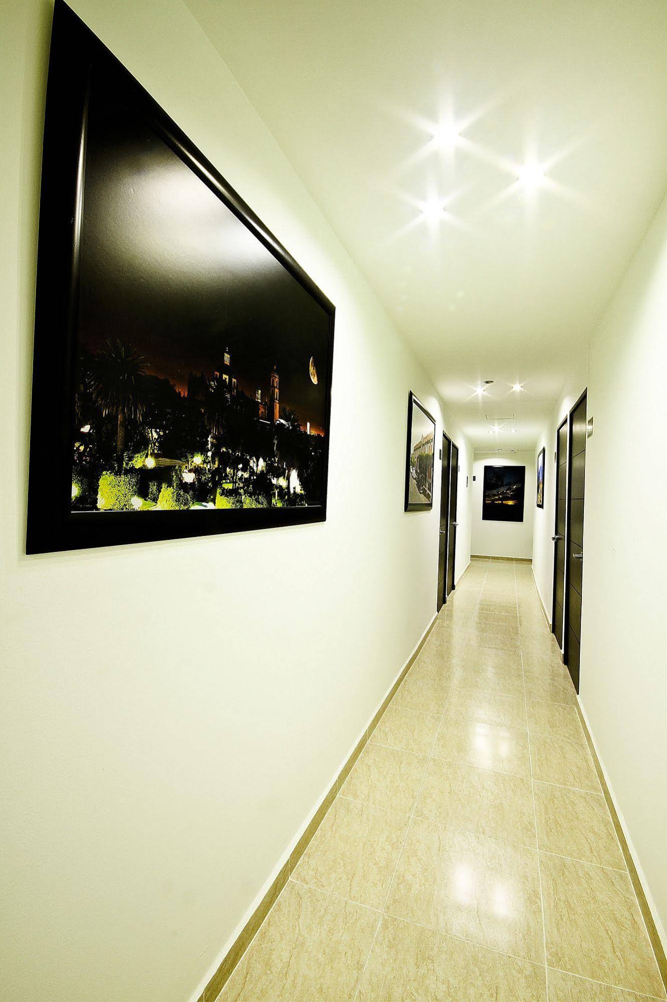 First Inn Hotel & Business