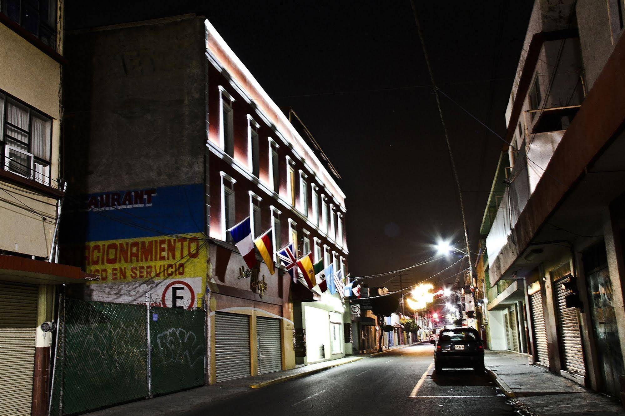 First Inn Hotel & Business