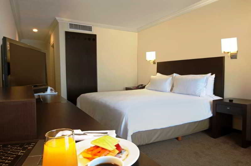 Fiesta Inn Toluca Centro