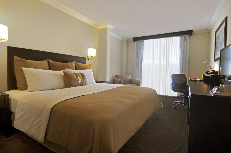 Fiesta Inn Toluca Centro