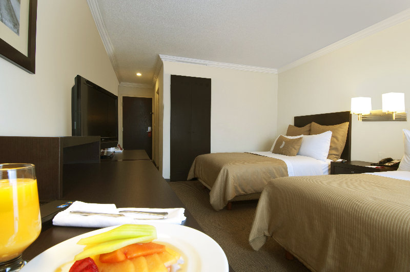 Fiesta Inn Toluca Centro