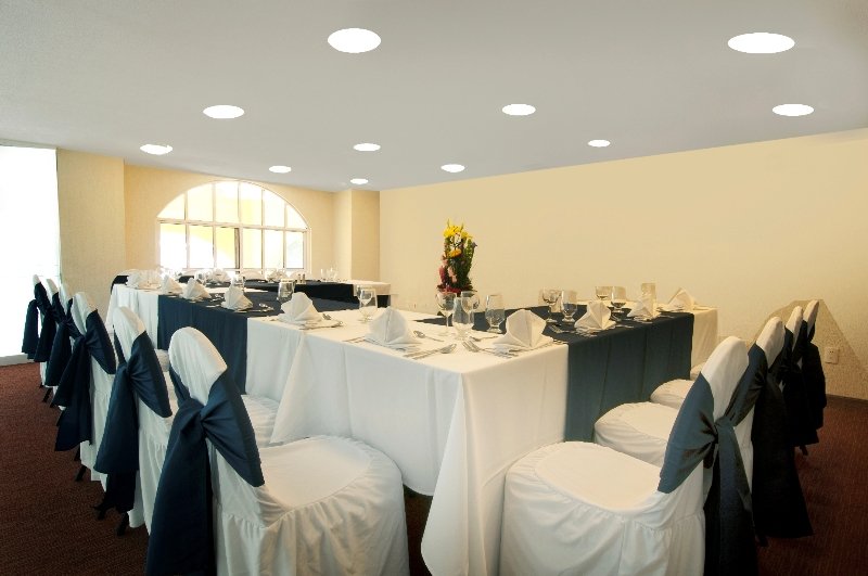 Fiesta Inn Toluca Centro