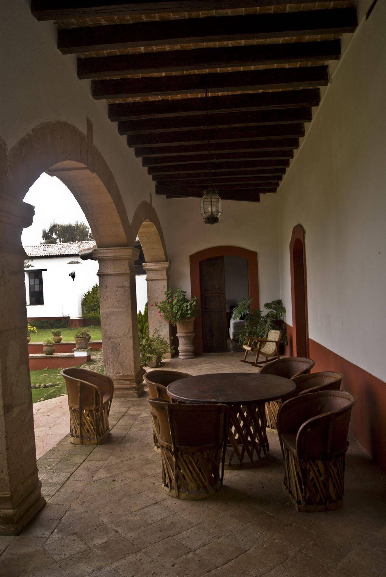 Hacienda De la Luz Resort