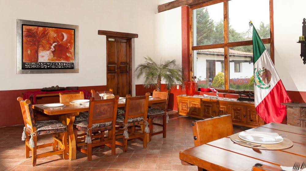 Hacienda De la Luz Resort